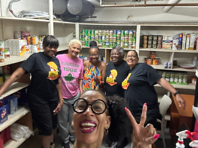 Bridges thanks Signa Theta Alpha Military Sorority, Inc., for their service day at Sullivan House shelter.